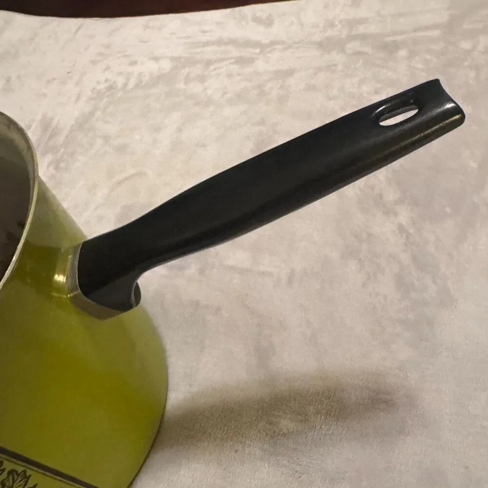 VTG Wear-Ever Pot Pan Aluminum Tall avocado green vegetable design MCM wearever